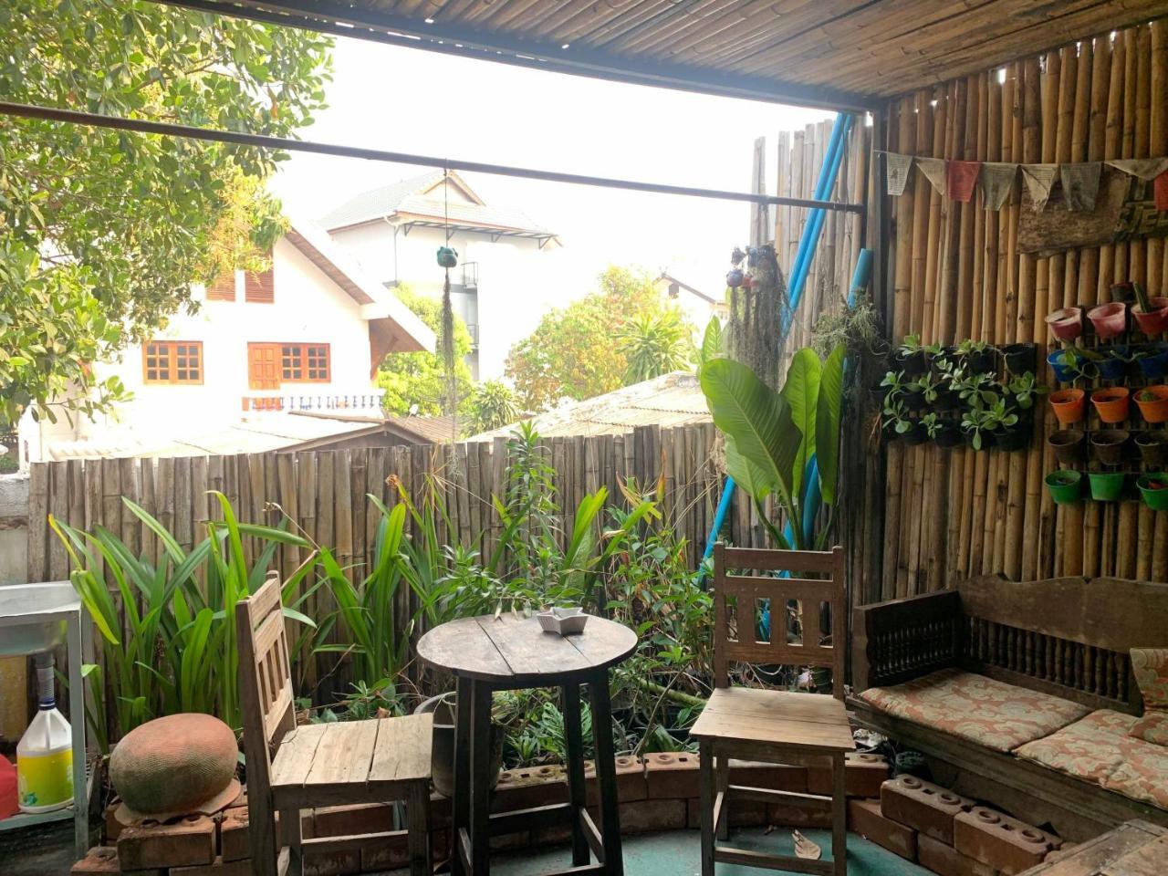 J Giant Hostel Chiang Mai Eksteriør bilde