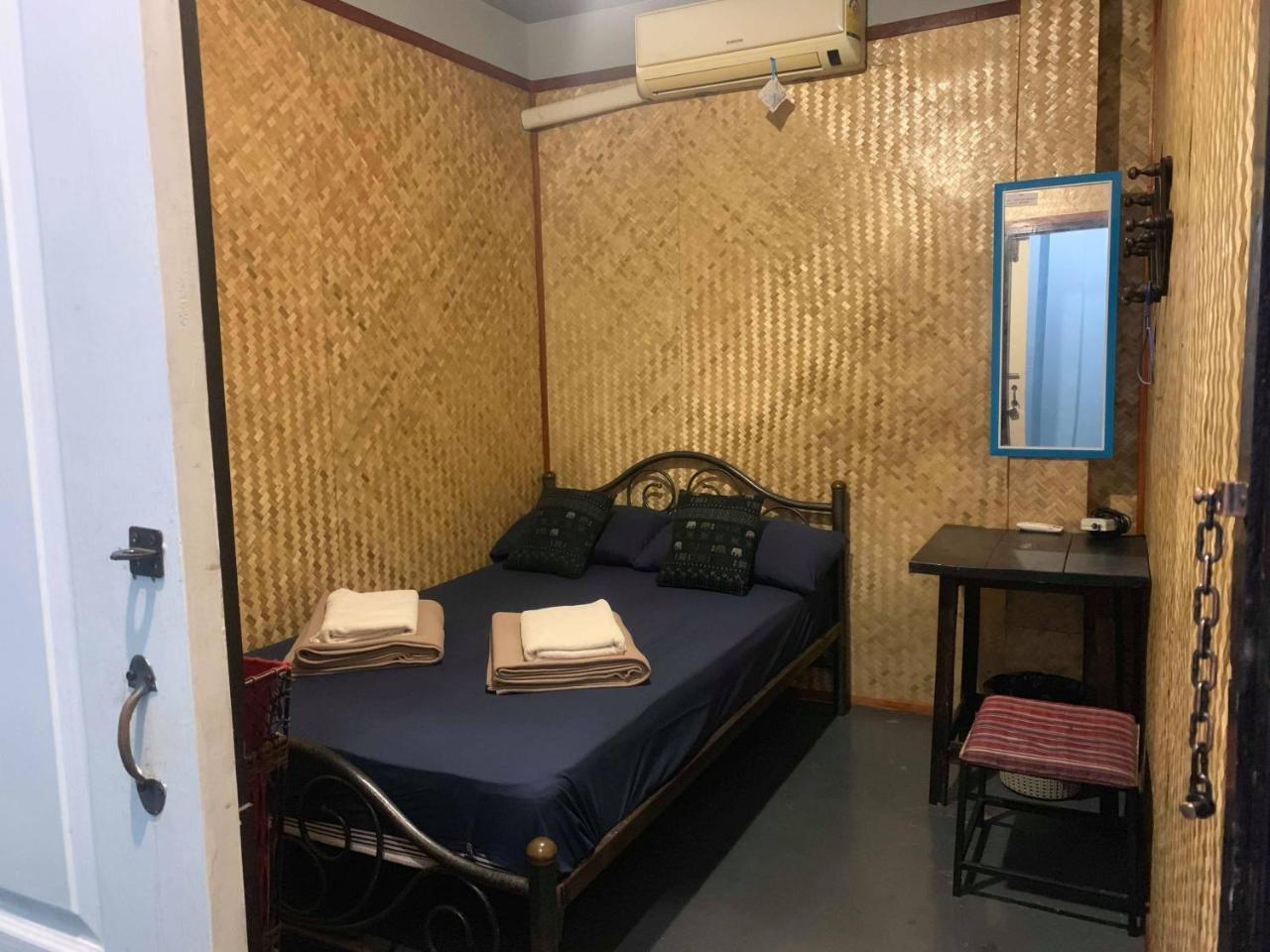 J Giant Hostel Chiang Mai Eksteriør bilde